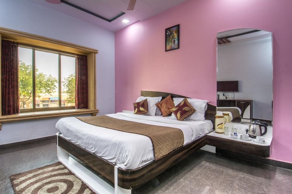 Hotel Hayyat Джайсалмер Екстериор снимка